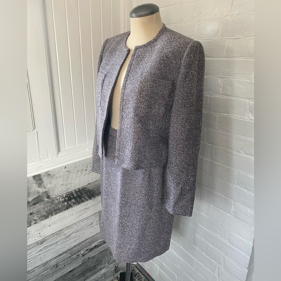 Purple vintage skirt suit - Picture 2 of 9